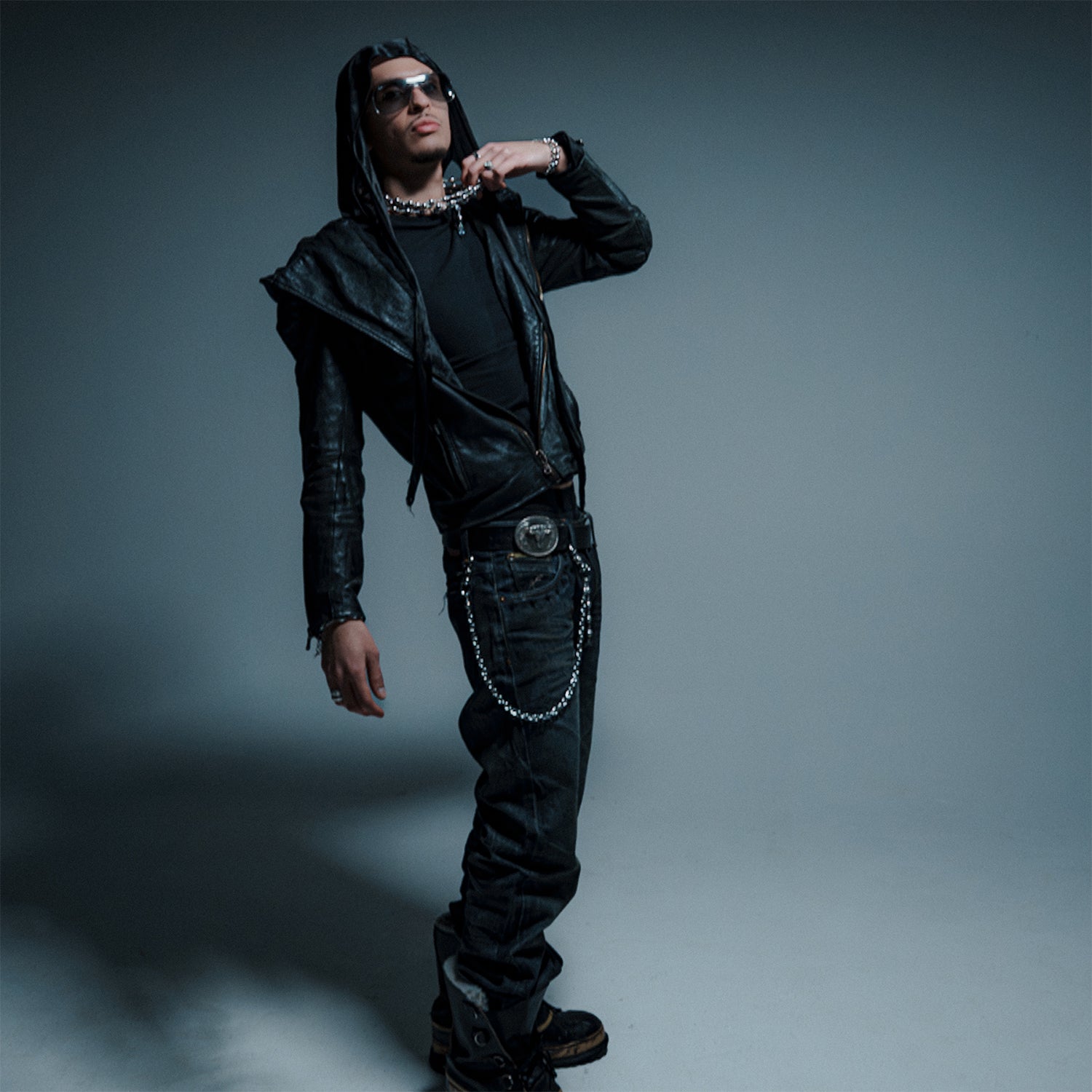 Oval Link Wallet Chain