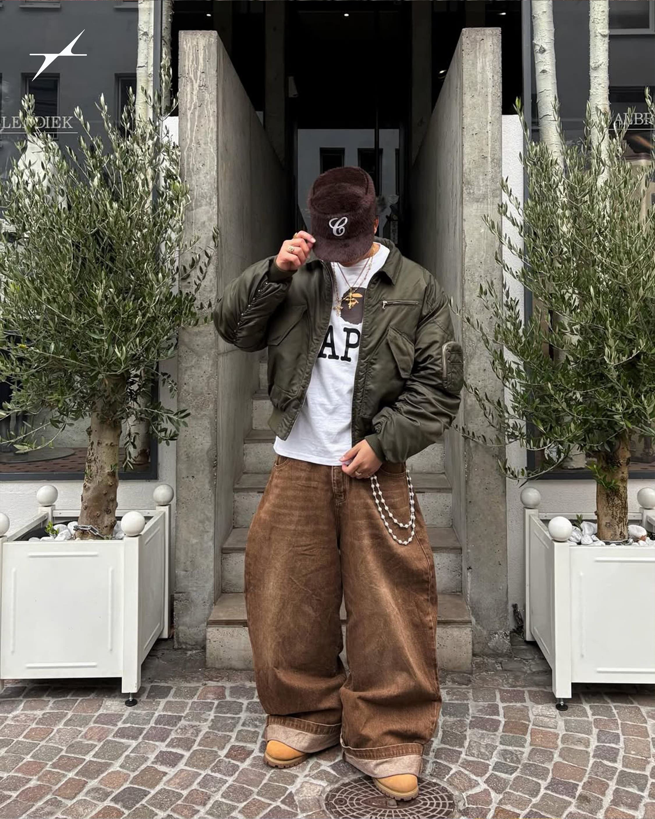 White Rosary Wallet Chain